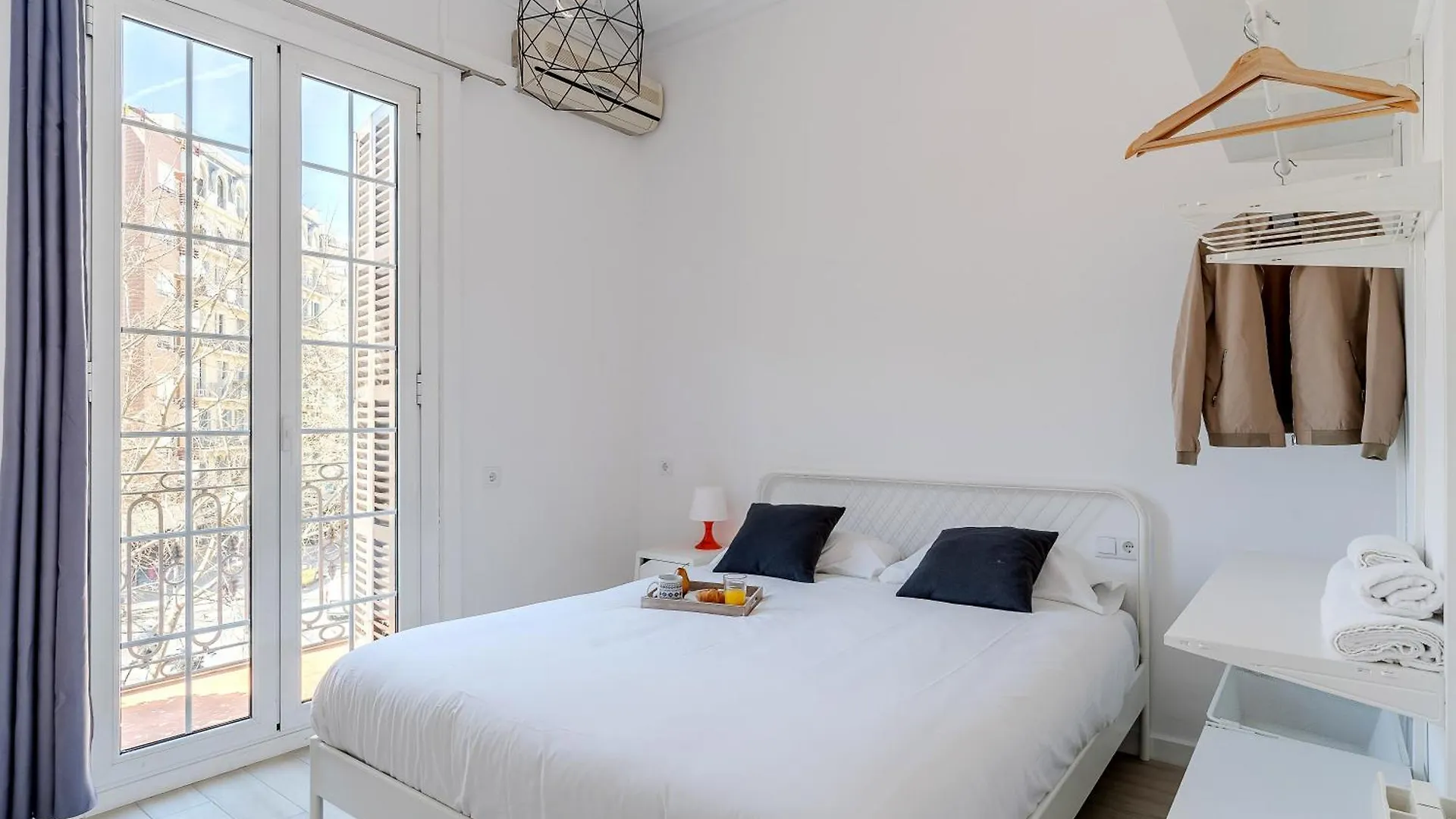 Ab Calabria Apartment Barcelona